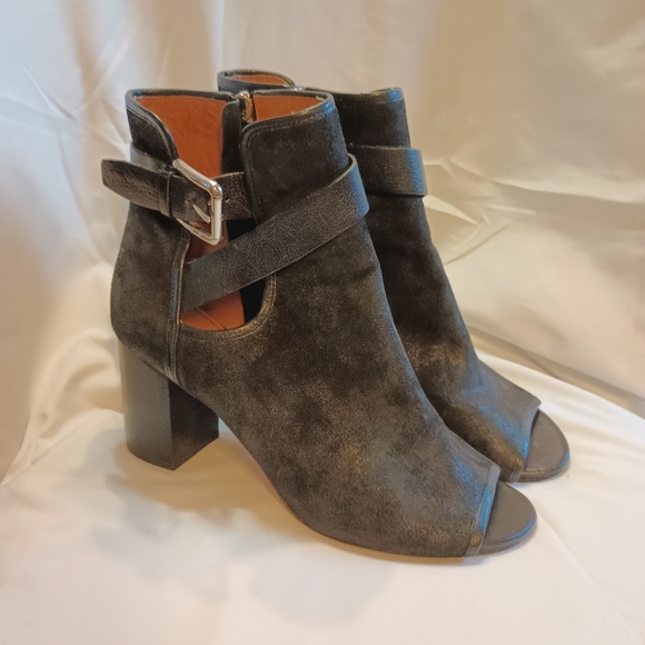 Donald J Pliner Kara Black Suede Womens Ankle Boots. Size 8M - Picture 14 of 15